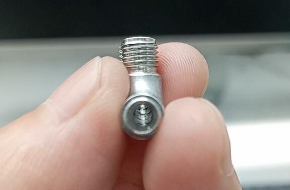 磨粒流用于半導體鑄造彎頭內孔拋光！