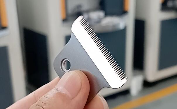 你嘗試過用磨粒流給電推剪刀頭拋光嗎？效率高了幾百倍！