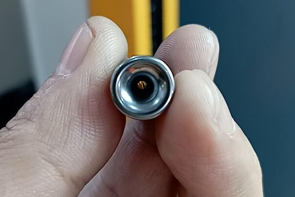 斯曼克高壓磨粒流用于鎢鋼小孔拋光，速度一定要快！