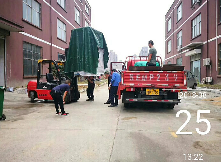 自動<a href='http://www.zhqysound.com' target='_blank'><u>去毛刺機</u></a>